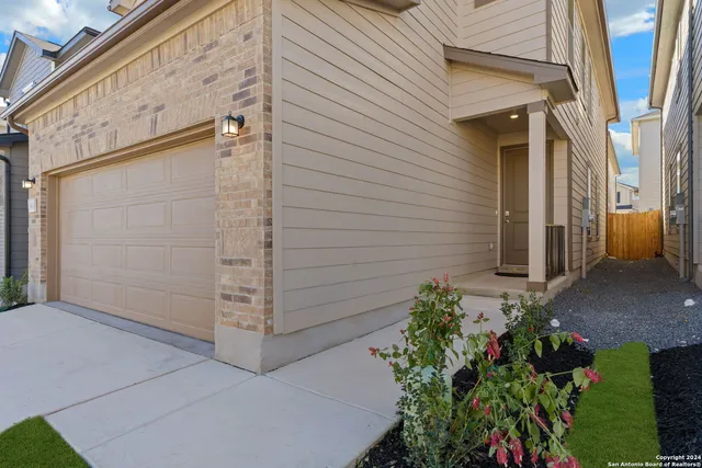 $2,300 | 14839 Vance Jackson Road, Unit 910, San Antonio, TX 78249