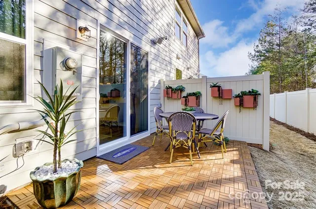 a view of outdoor space yard and patio