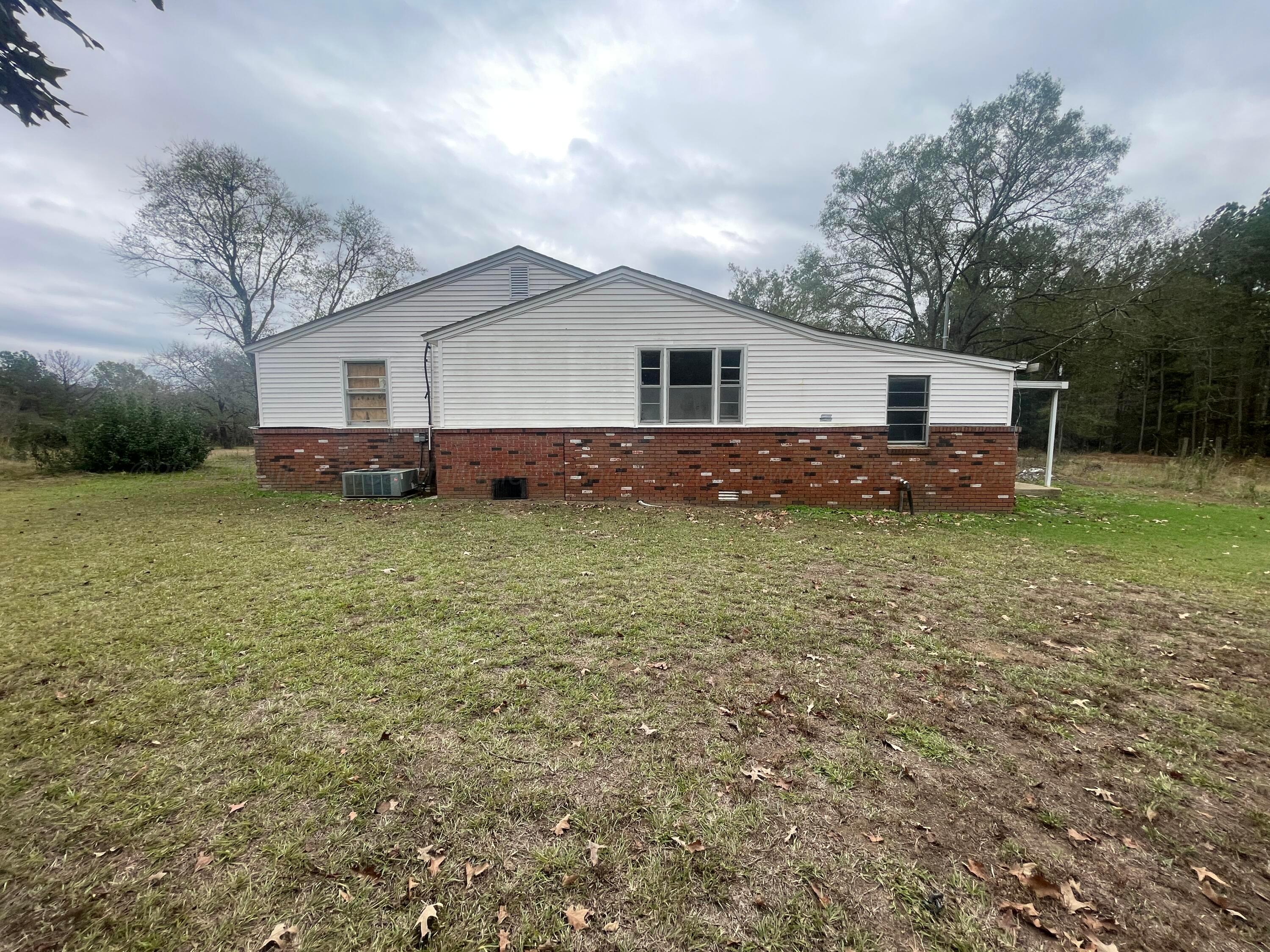 1353 Old Calvert Road Sulligent, AL 35586 - Photo 3 of 13 Gallery Image 3