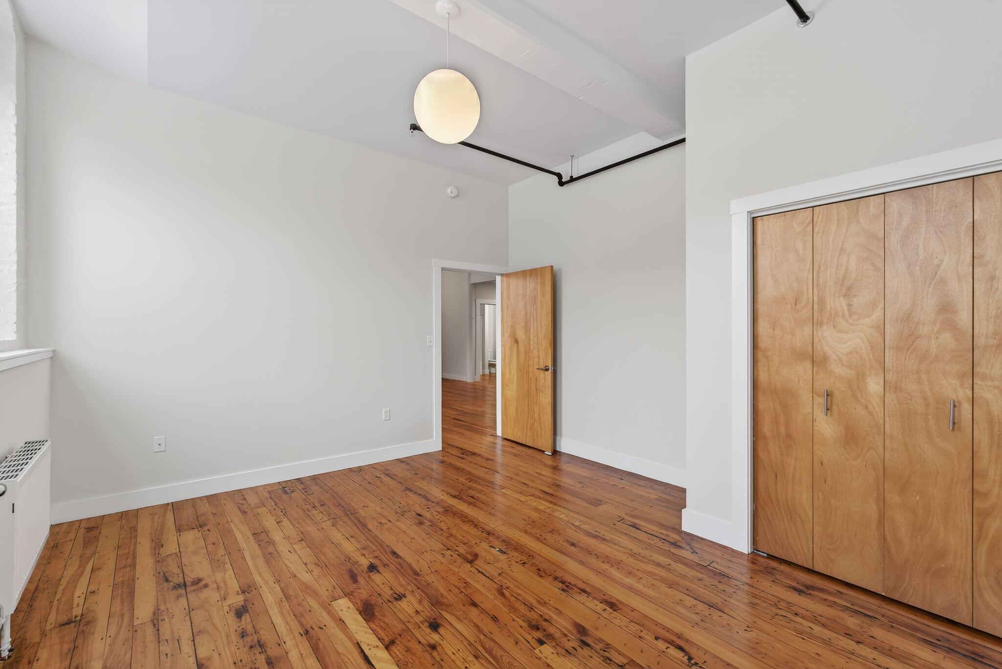 2 Main Street, Unit 18405 Biddeford, ME 04005 - Photo 18 of 50 Light filled 18-405