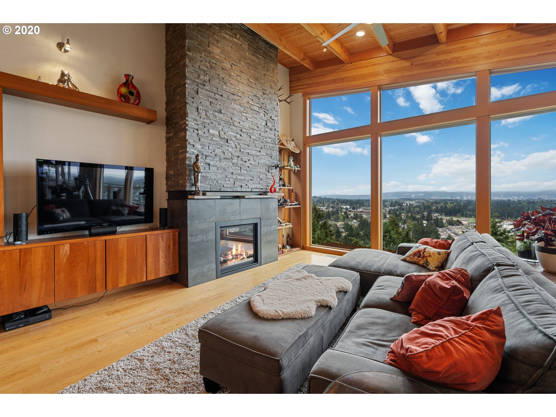 2868 Northeast Rocky Butte Road Portland, OR 97220 - Photo 14 of 32 Gallery Image 14