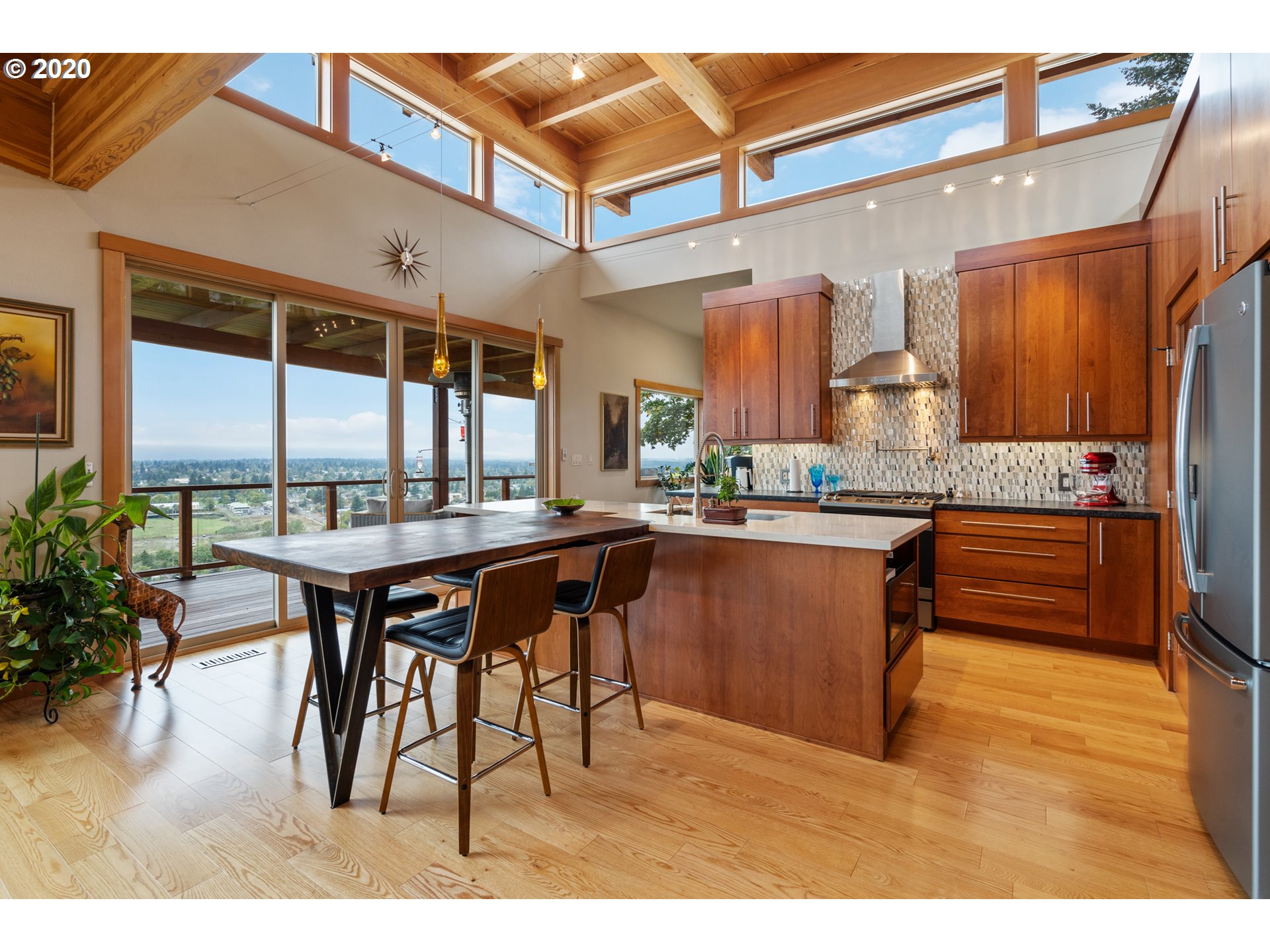 2868 Northeast Rocky Butte Road Portland, OR 97220 - Photo 7 of 32 Gallery Image 7