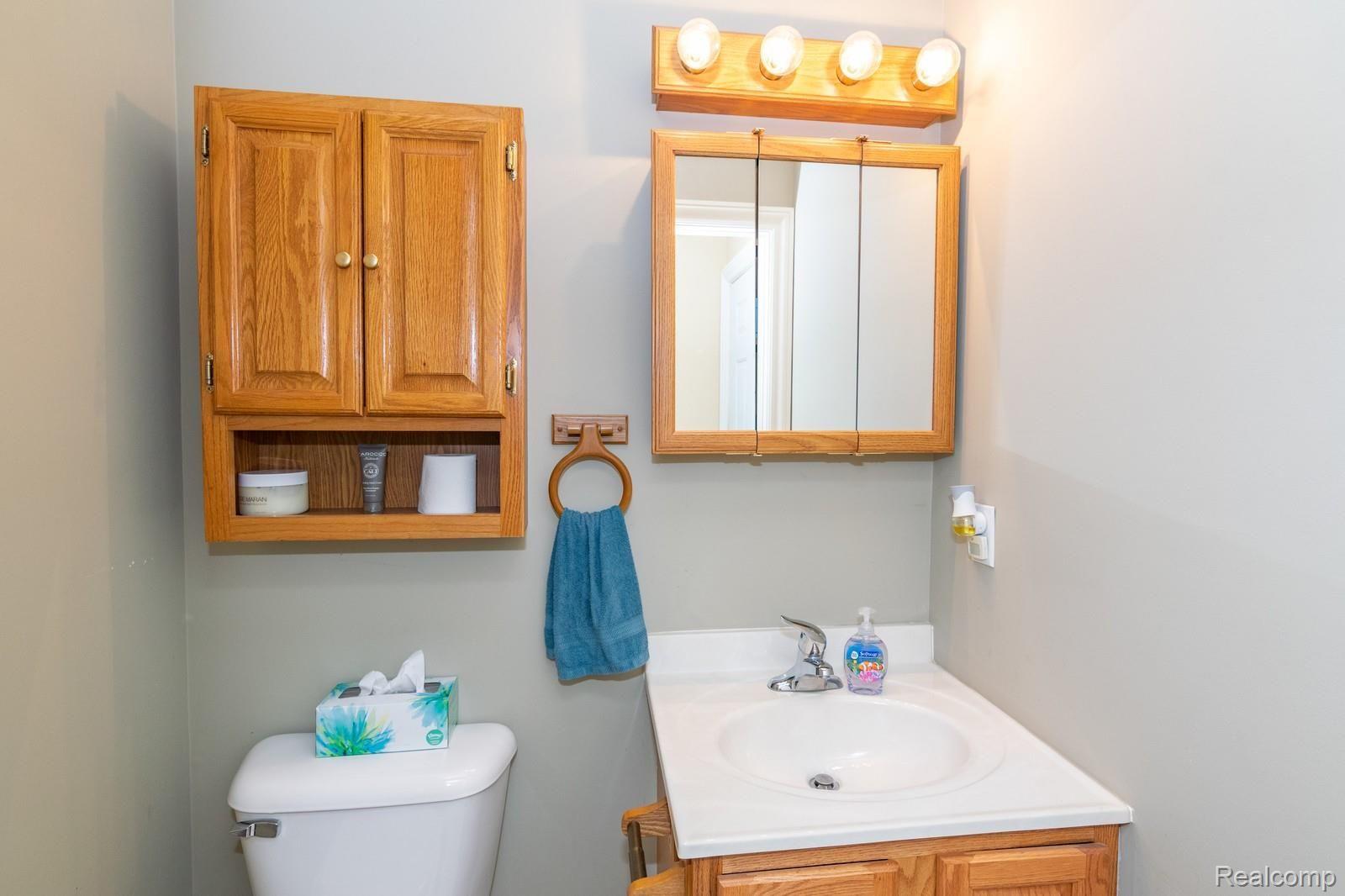 2615 Beach Road Port Huron, MI 48060 - Photo 19 of 22 19_DSC_2389_mls.jpg