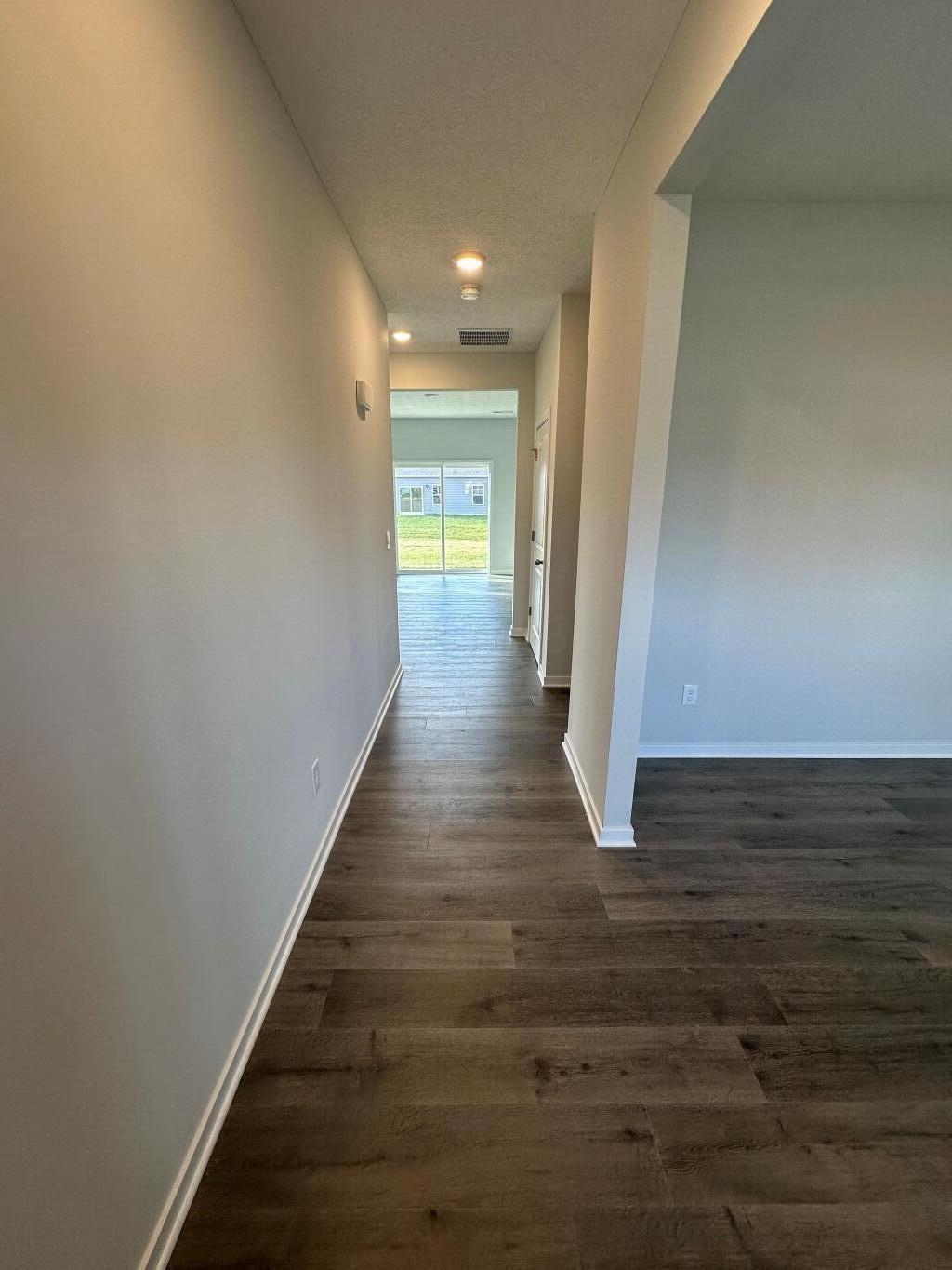 1497 Raley Way Columbus, OH 43228 - Photo 2 of 16 RP 54 Foyer 12-6