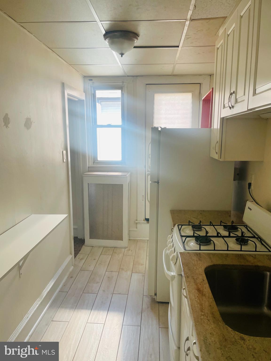 2118 Darby Road, Unit B Havertown, PA 19083 - Photo 2 of 7