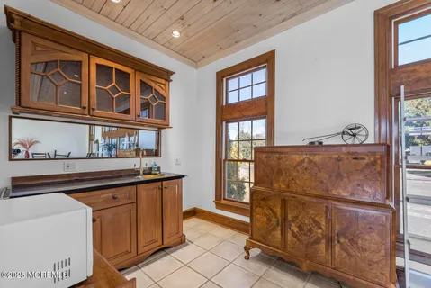 $3,500,000 | 18 Schoolhouse Road, Cream Ridge, NJ 08514