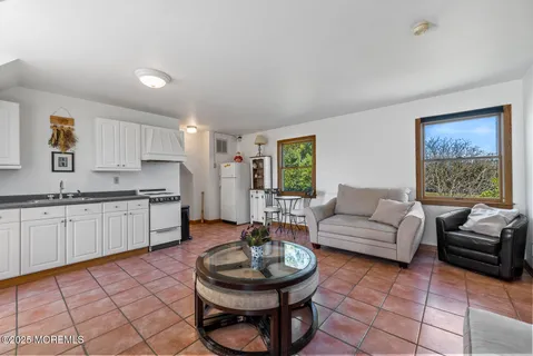 $3,500,000 | 18 Schoolhouse Road, Cream Ridge, NJ 08514