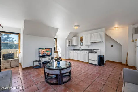 $3,500,000 | 18 Schoolhouse Road, Cream Ridge, NJ 08514