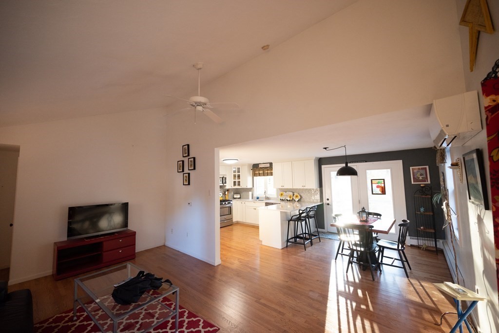 84 Bond Road Charlton, MA 01507 - Photo 5 of 24