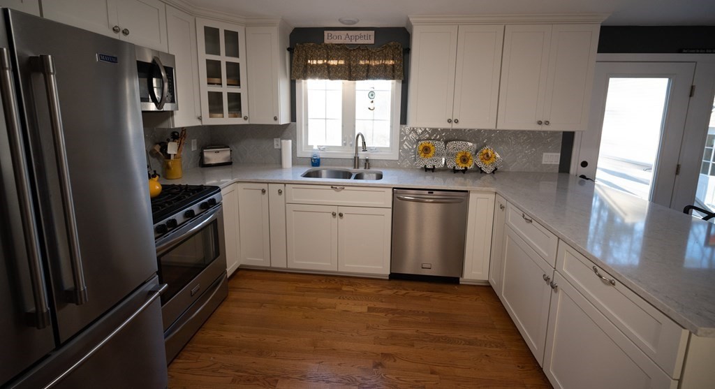 84 Bond Road Charlton, MA 01507 - Photo 9 of 24