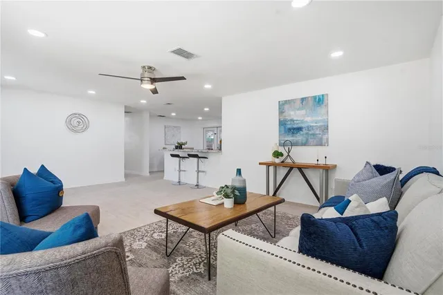 $409,599 | 613 Highview Circle North, Brandon, FL 33510