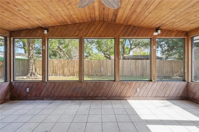 $409,599 | 613 Highview Circle North, Brandon, FL 33510