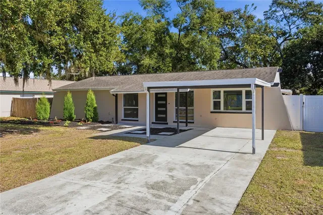 $409,599 | 613 Highview Circle North, Brandon, FL 33510