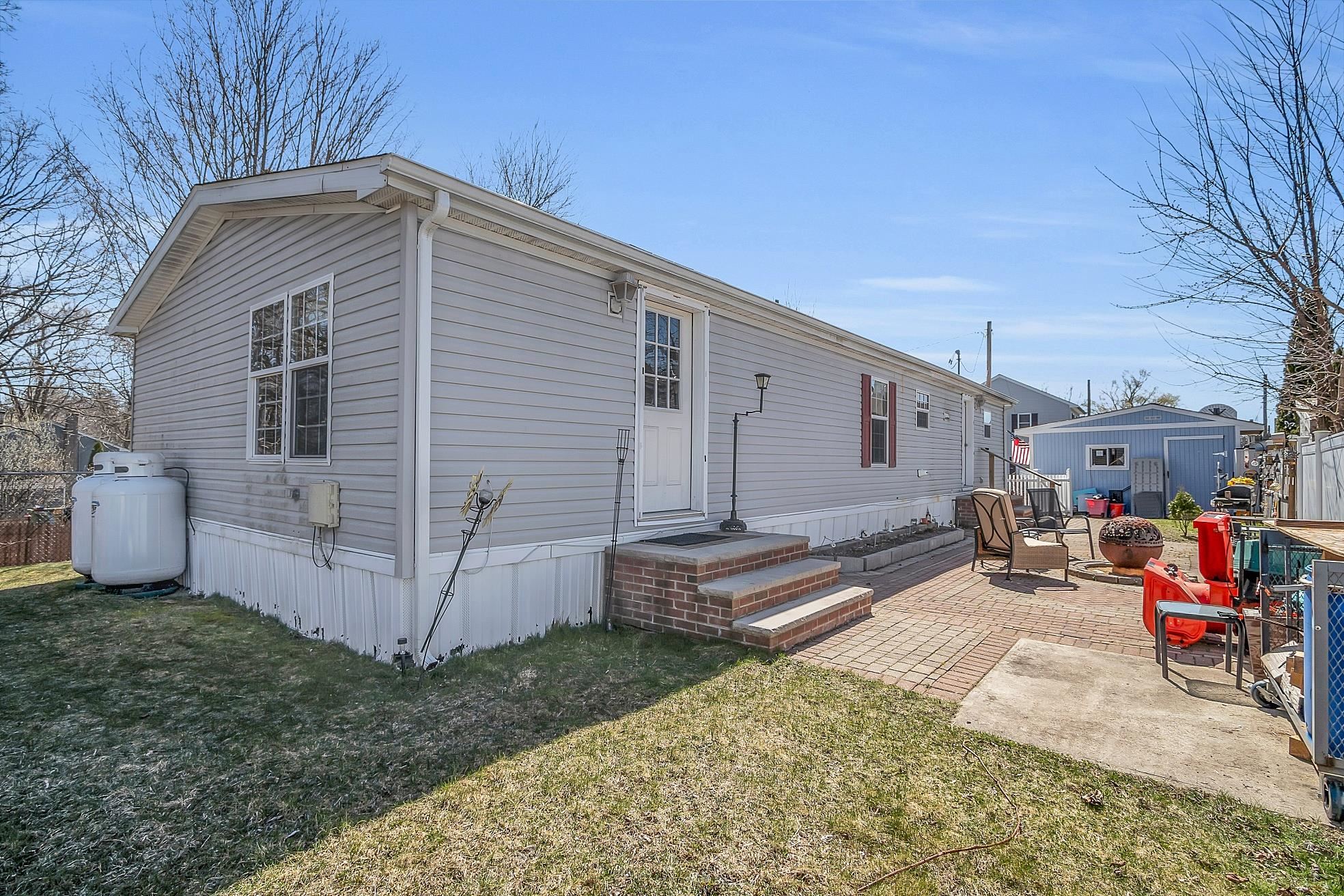 7 Union Street Derry, NH 03038 - Photo 1 of 36 Gallery Image 1