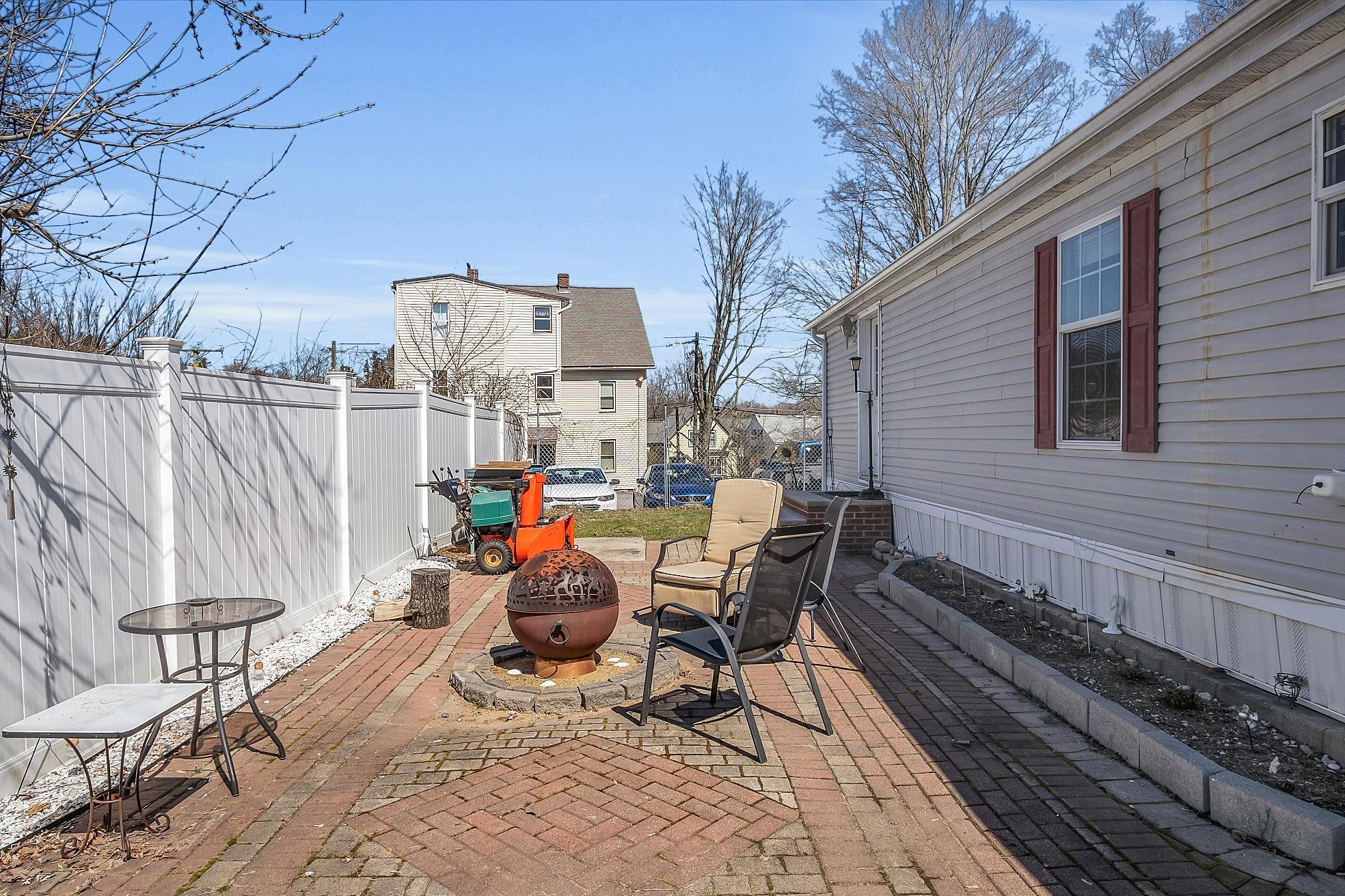 7 Union Street Derry, NH 03038 - Photo 13 of 36 Gallery Image 13