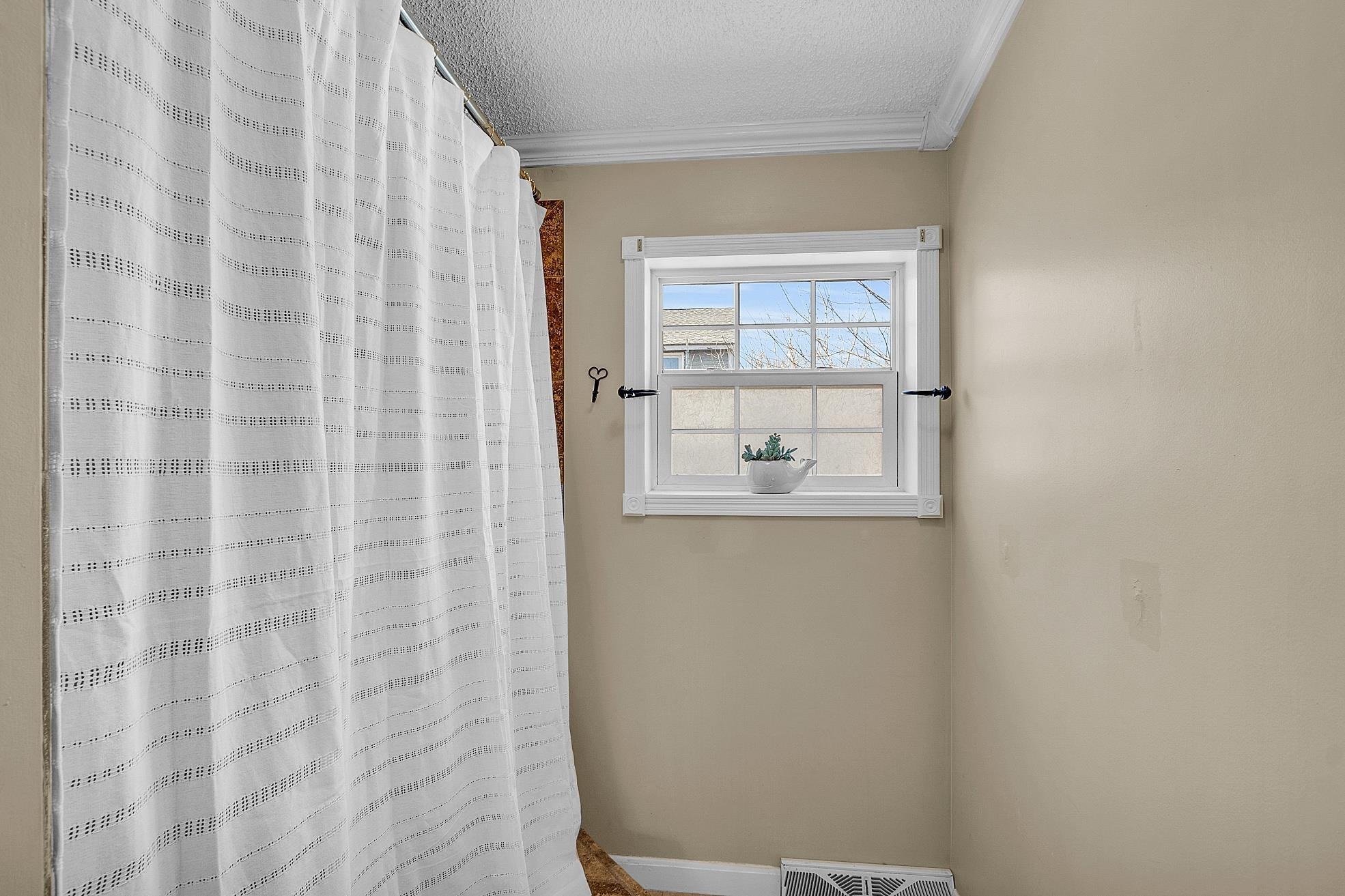 7 Union Street Derry, NH 03038 - Photo 20 of 36 Gallery Image 20