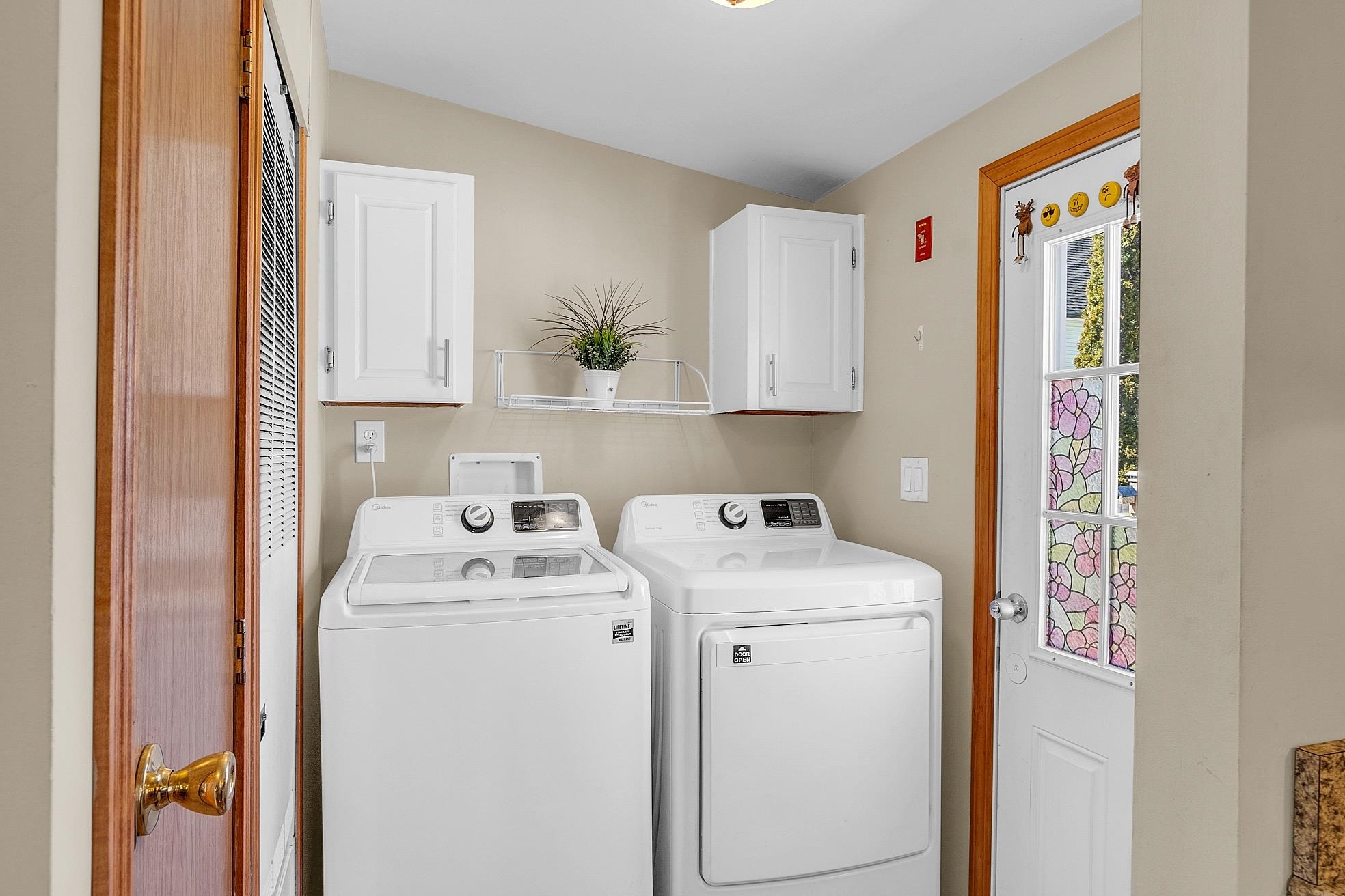 7 Union Street Derry, NH 03038 - Photo 3 of 36 Gallery Image 3