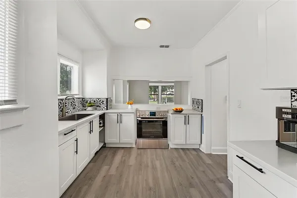 $2,200 | 98 West Esther Street, Orlando, FL 32806