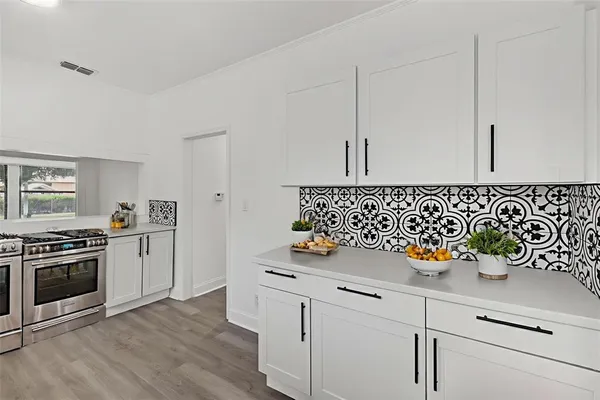 $2,200 | 98 West Esther Street, Orlando, FL 32806