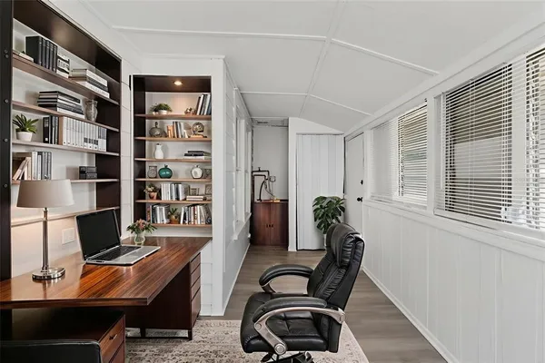 $2,200 | 98 West Esther Street, Orlando, FL 32806
