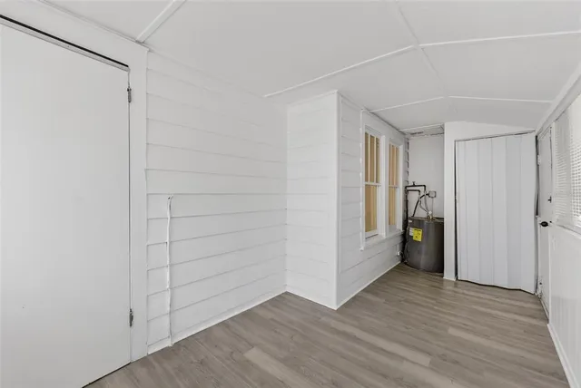 $2,300 | 98 West Esther Street, Orlando, FL 32806