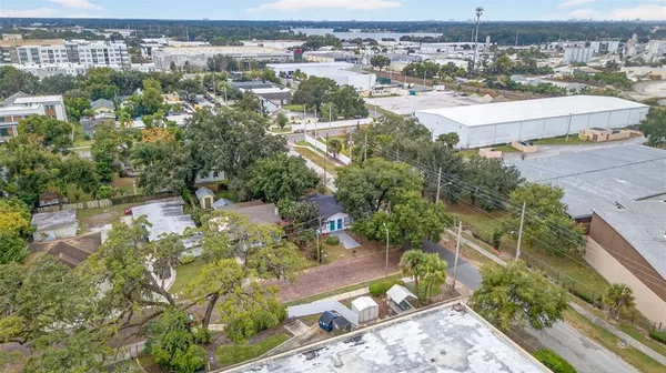 $2,200 | 98 West Esther Street, Orlando, FL 32806