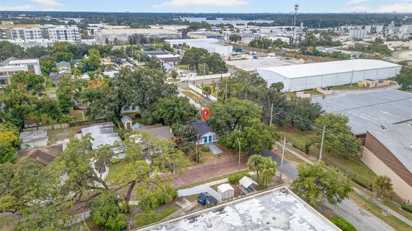 $2,200 | 98 West Esther Street, Orlando, FL 32806