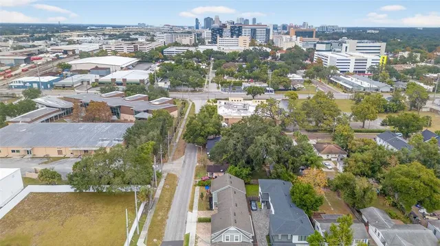 $2,300 | 98 West Esther Street, Orlando, FL 32806