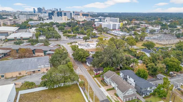 $2,300 | 98 West Esther Street, Orlando, FL 32806