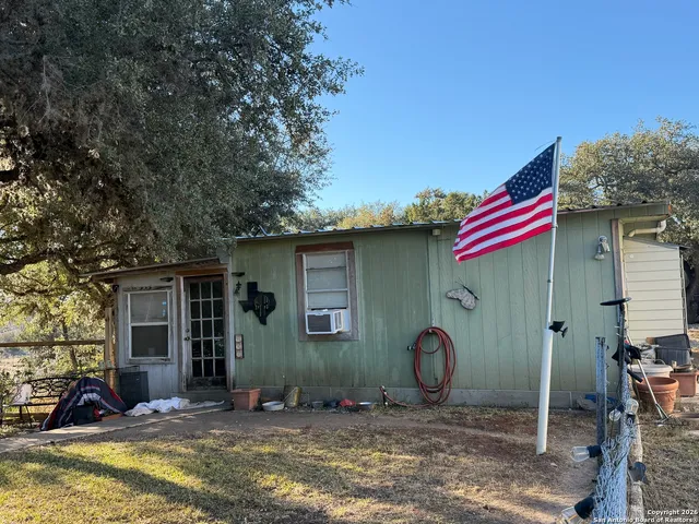 $1,300,000 | 3996 Ranch Road 335, Barksdale, TX 78828