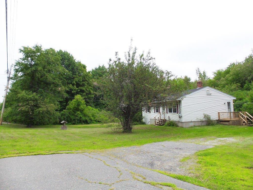 708 Norridgewock Road Fairfield, ME 04937 - Photo 2 of 26 Side with Driveway