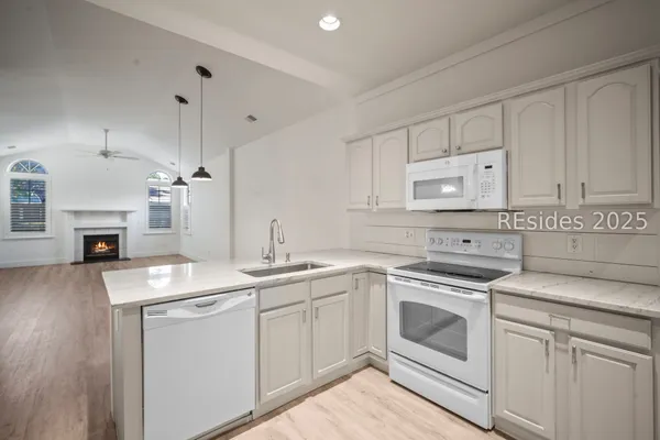 $318,000 | 464 Abbey Glen Way, Unit 464, Hardeeville, SC 29927