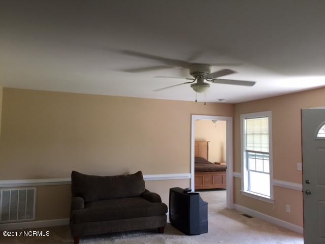 4124 Shearin Road Whitakers, NC 27891 - Photo 5 of 23 IMG_0869