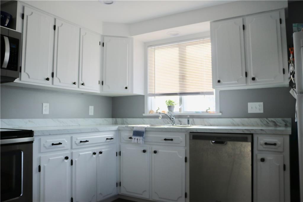 18 West Road Waterboro, ME 04087 - Photo 9 of 29 Photo