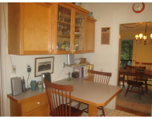 17 Peacock Farm Road Lexington, MA 02421 - Photo 3 of 21