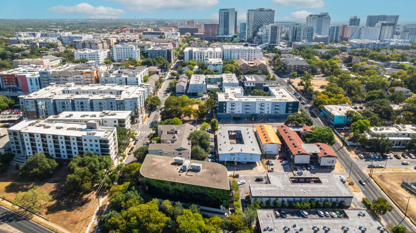 2410 Longview Street, Unit D101 Austin, TX 78705 - Photo 19 of 20 a view of a city