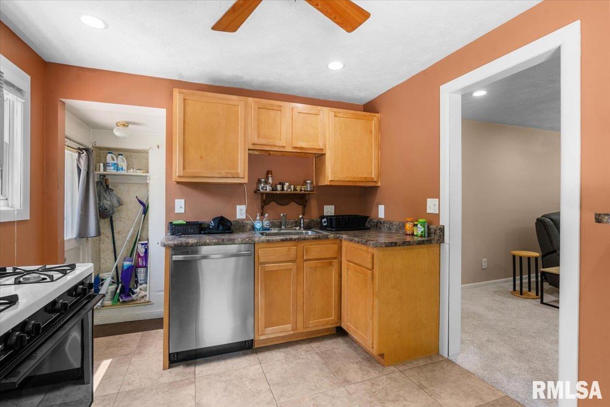 3515 Sherman Street Springfield, IL 62703 - Photo 10 of 22