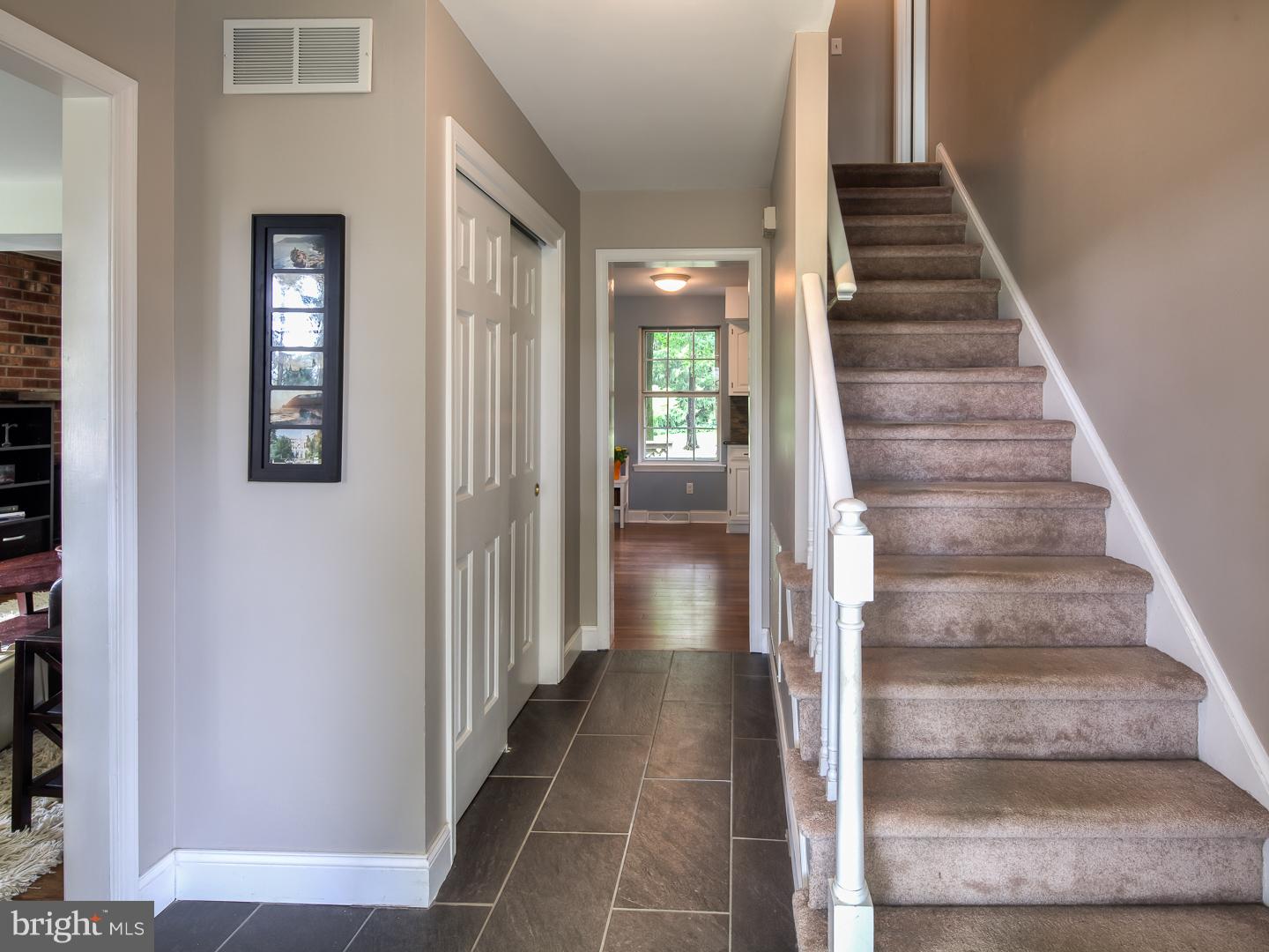 517 Winthrop Road Collegeville, PA 19426 - Photo 3 of 24 Foyer