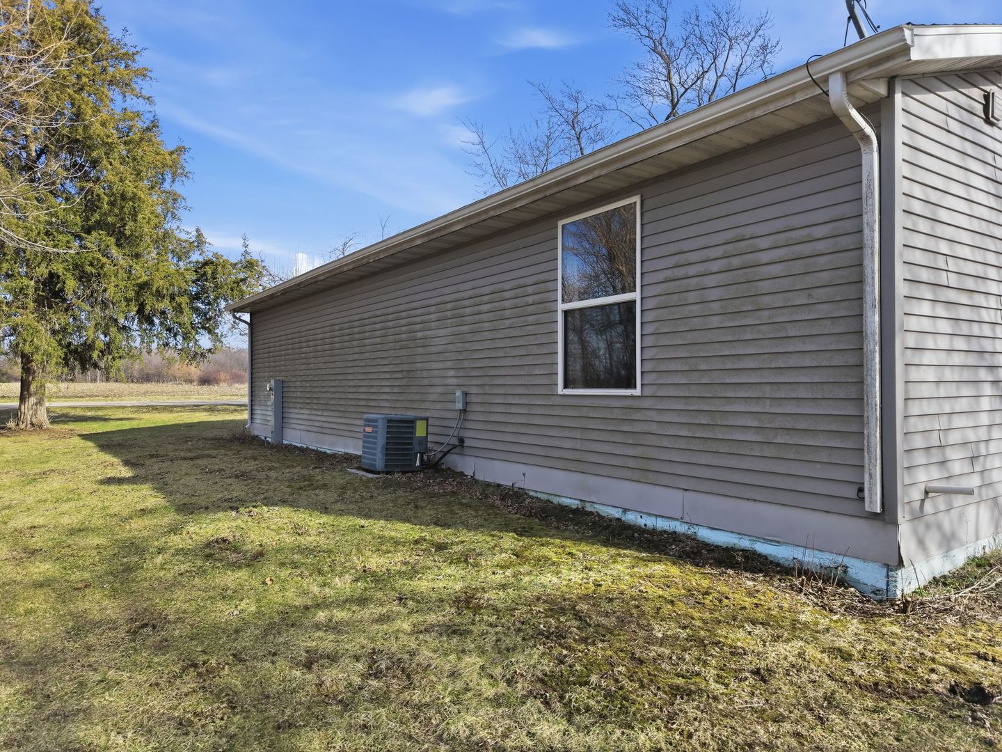 23007 Lovell Road Sycamore, IL 60178 - Photo 12 of 40