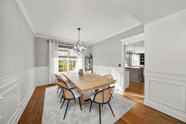 $565,000 | 25143 West Glen Oaks Lane, Shorewood, IL 60404