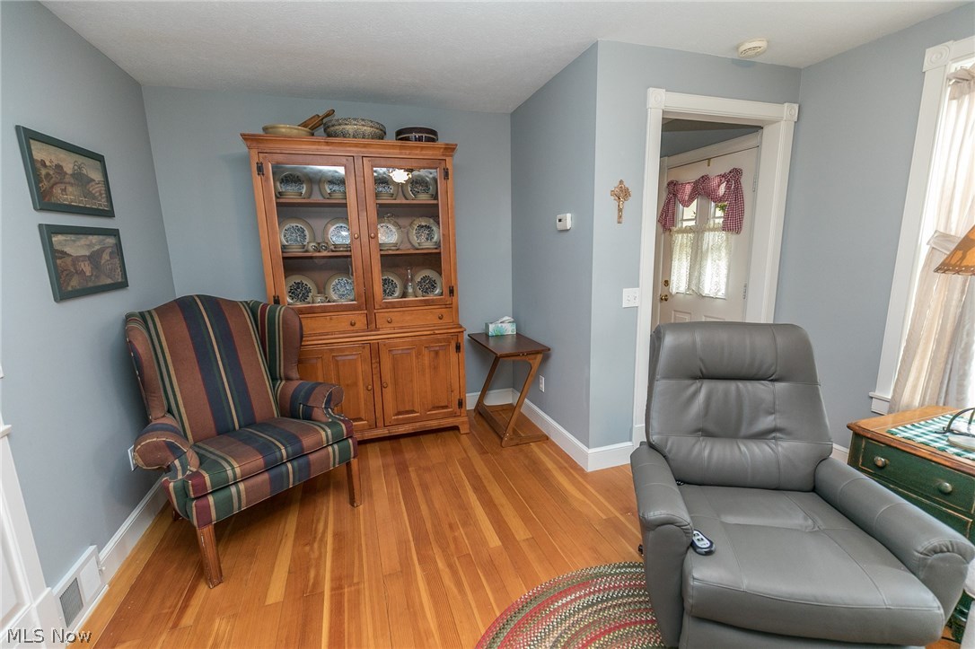 6915 Chestnut Road Independence, OH 44131 - Photo 17 of 35