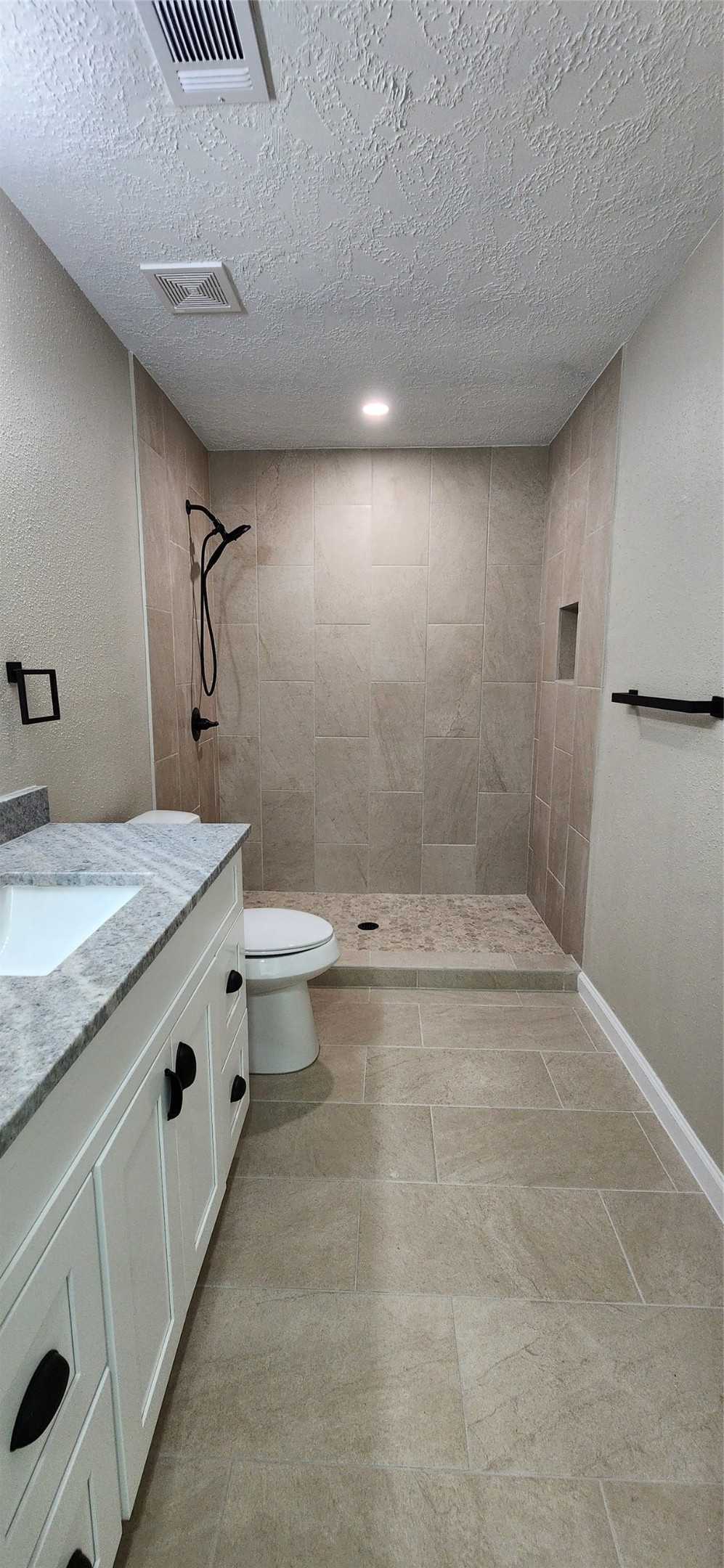 128 Lasso Street Angleton, TX 77515 - Photo 15 of 24