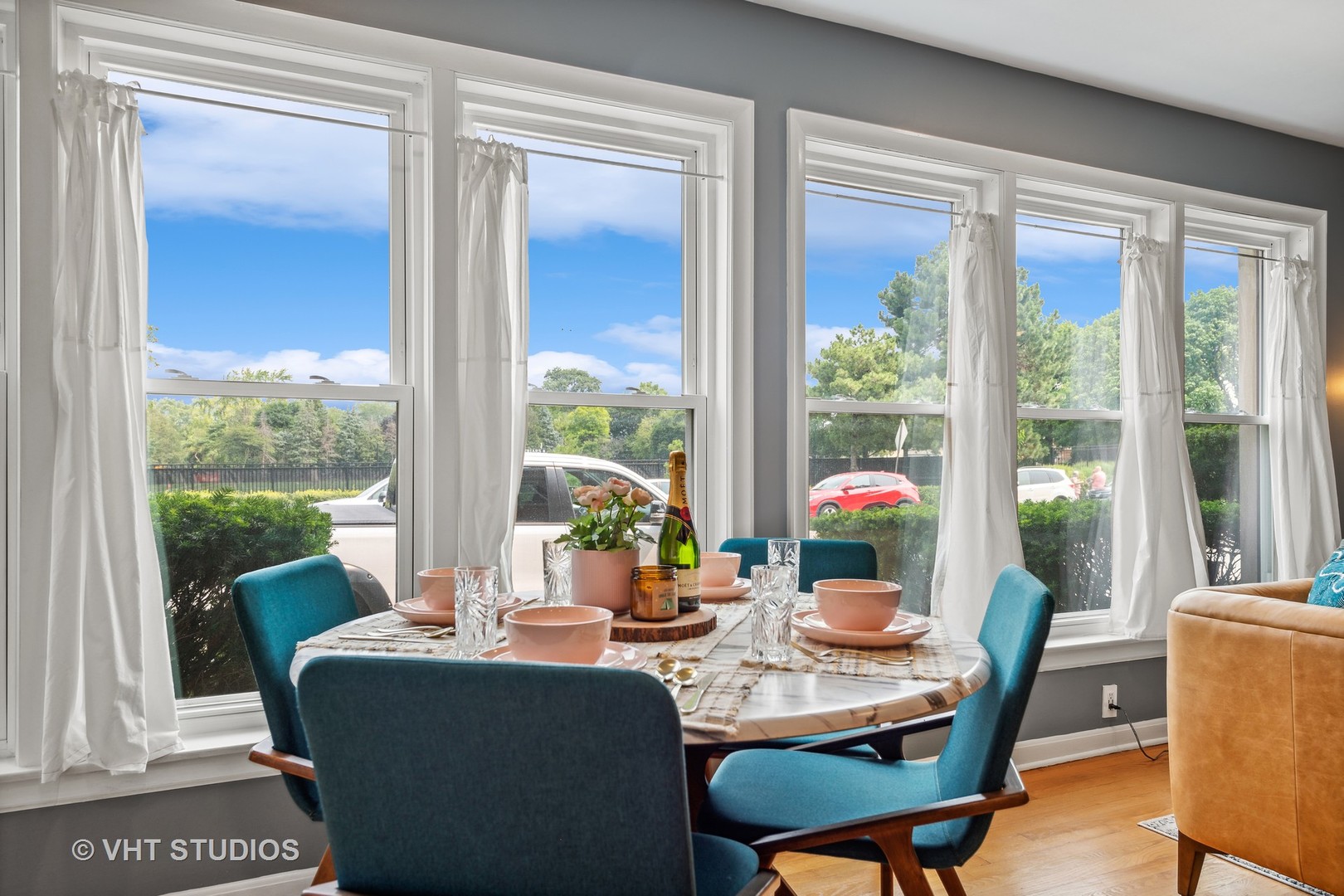 7221 Division Street, Unit 1 River Forest, IL 60305 - Photo 10 of 15 a dining room with furniture window and outside view