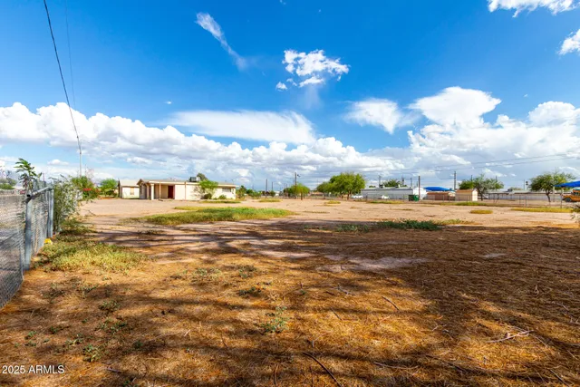 $255,000 | 303 West Martin Luther King Jr Street, Eloy, AZ 85131