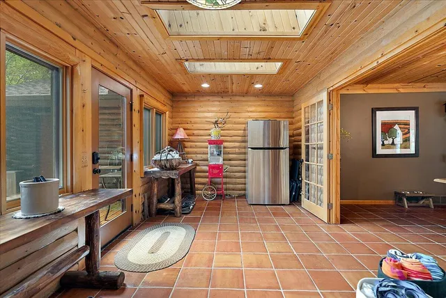 $789,900 | 2380 West Shore Drive, Trufant, MI 49347