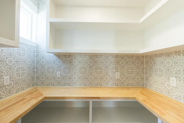 $770,000 | 676 Blueway Avenue, Summerville, SC 29486