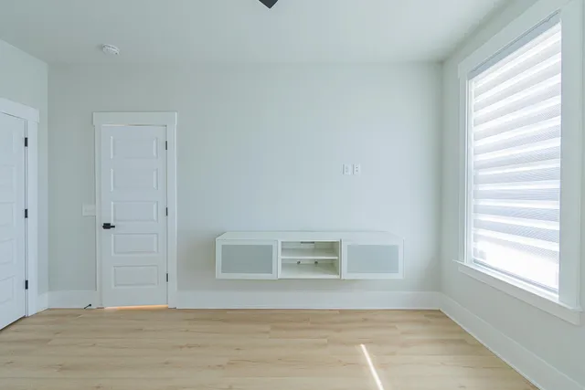 $770,000 | 676 Blueway Avenue, Summerville, SC 29486