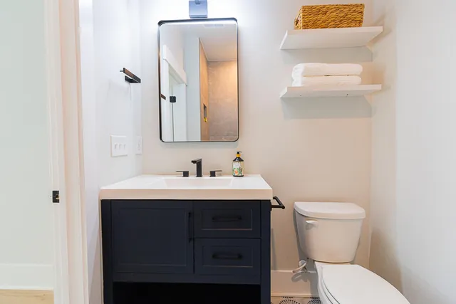 $770,000 | 676 Blueway Avenue, Summerville, SC 29486