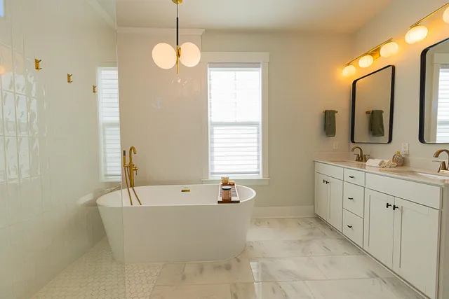 $770,000 | 676 Blueway Avenue, Summerville, SC 29486