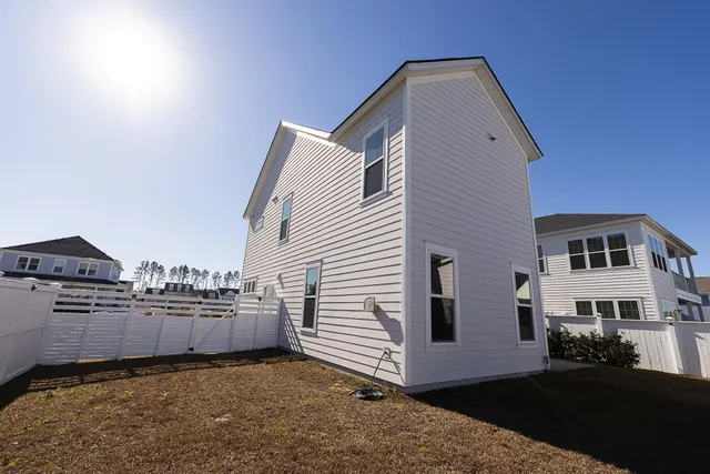 $770,000 | 676 Blueway Avenue, Summerville, SC 29486